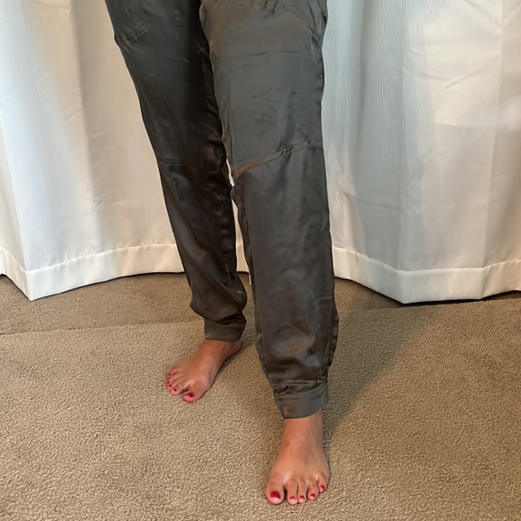 Army green satin BEBE Jumpsuit! Size 4 - Picture 2 of 5